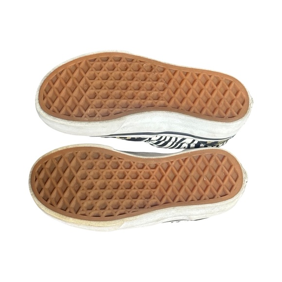 Vans Animal Print Slip-On Shoes - Picture 2 of 4